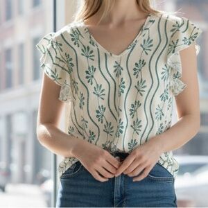 Short Sleeve V-Neck Top